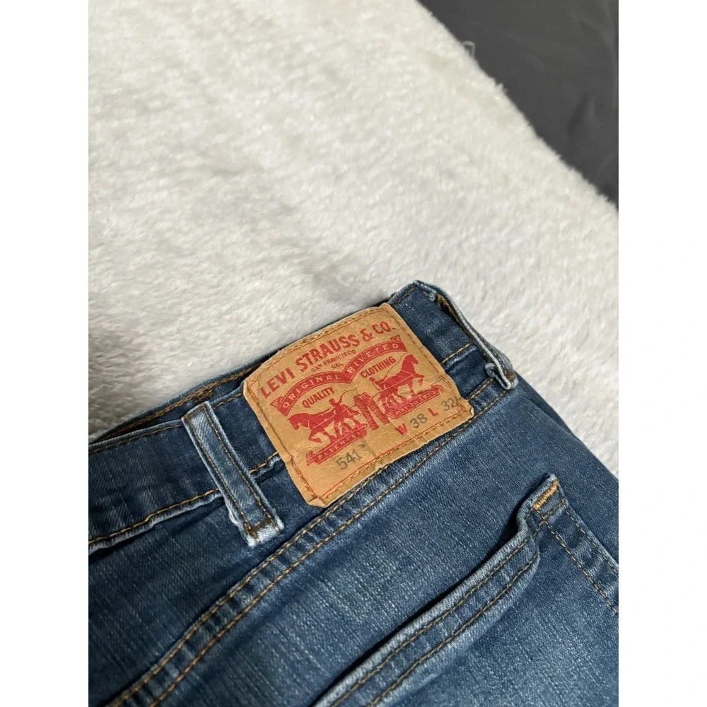 Levis 541 Mens‎ Athletic Fit Straight Blue Denim Jeans Size 38x30 Pants
